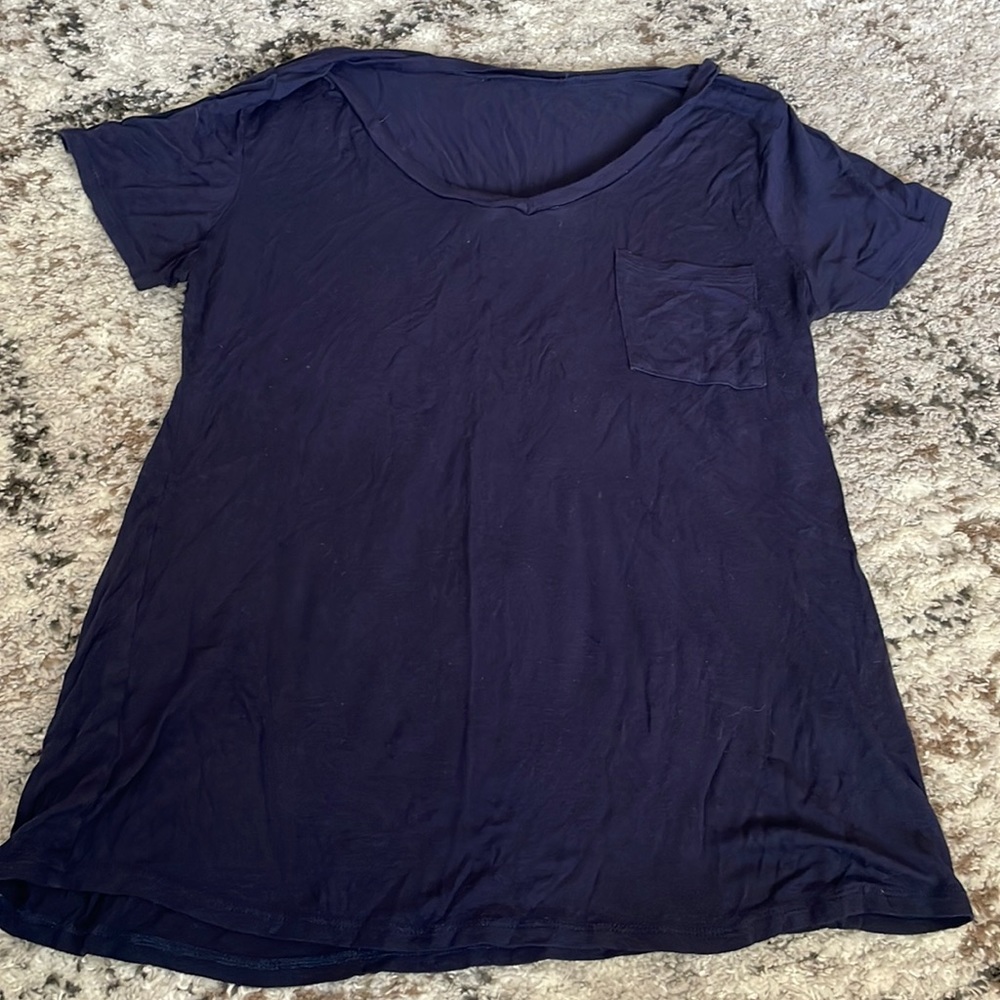 Navy blue tshirt